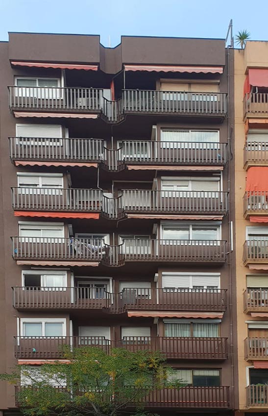Fachada rehabilitada en Barcelona