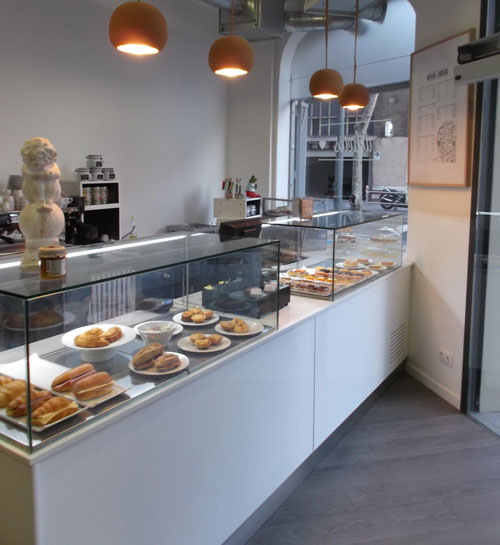 Reforma de cafetería panadería
